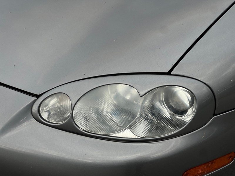 2003 Mazda MX-5 Miata Shinsen Edition - Inc. 2 Year / 40,000 KM Powertrain Warranty