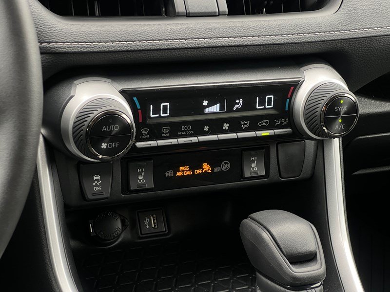 2024 Toyota RAV4 Hybrid Hybrid XLE AWD
