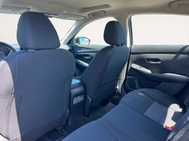 2023 Nissan Sentra SV CVT