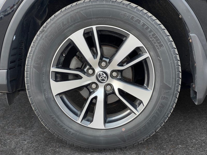 2018 Toyota RAV4 FWD LE