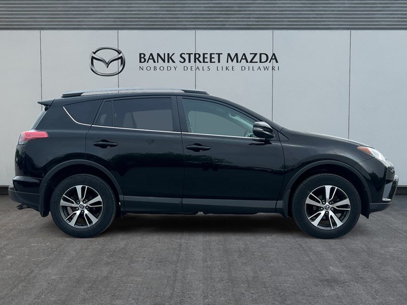 2018 Toyota RAV4 FWD LE