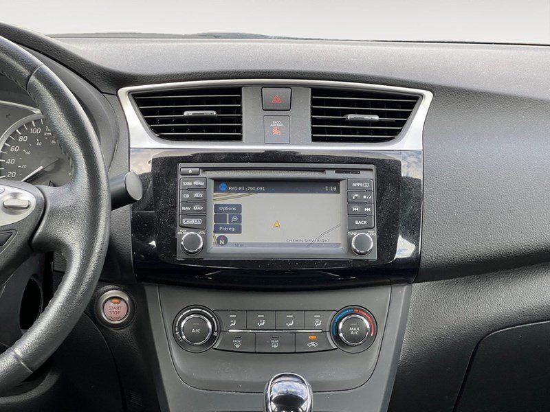 2017 Nissan Sentra 4dr Sdn CVT SV