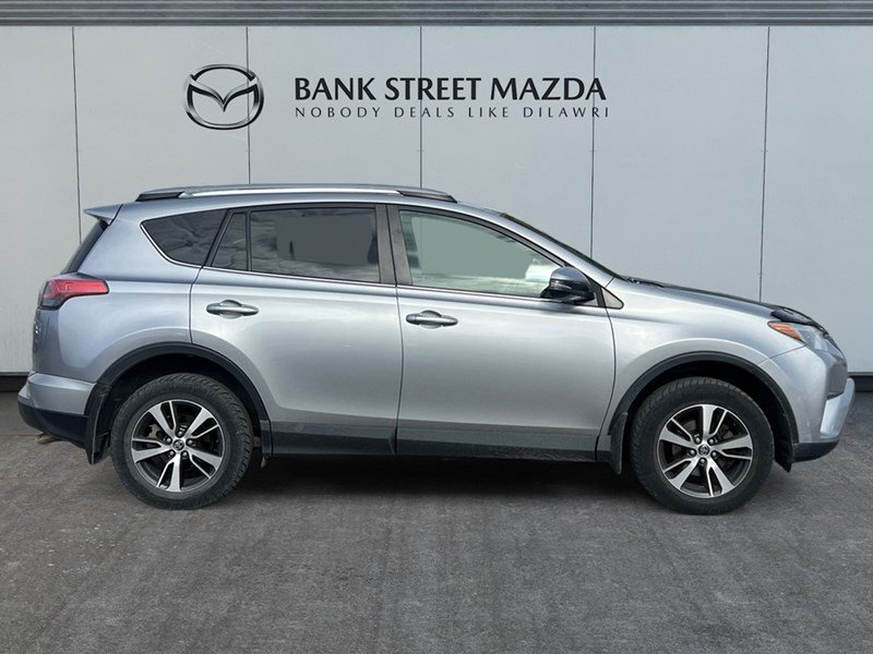 2018 Toyota RAV4 AWD XLE