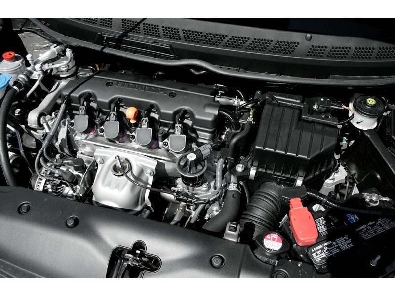 2006 Honda Civic 4dr DX-G Auto Exterior Shot 3