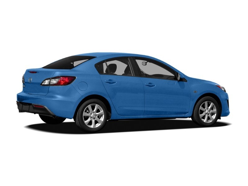 2010  Mazda3 4dr Sdn Auto GS Exterior Shot 2