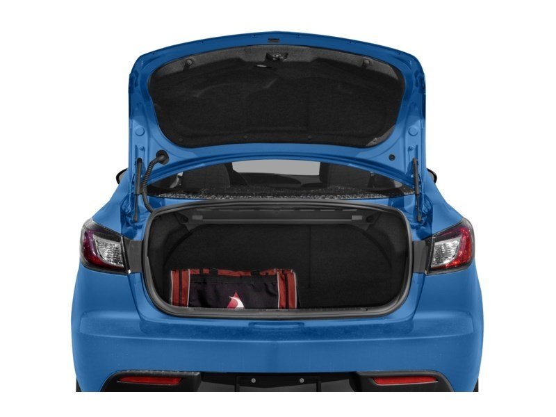 2010  Mazda3 4dr Sdn Auto GS Exterior Shot 4