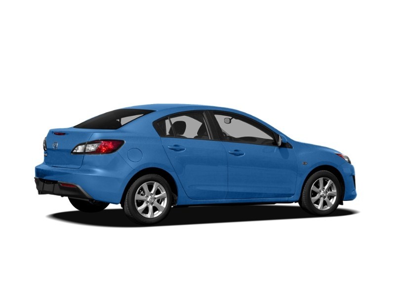 2010  Mazda3 4dr Sdn Auto GS Exterior Shot 15