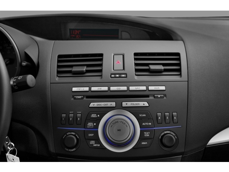 2010  Mazda3 4dr Sdn Auto GS Interior Shot 2