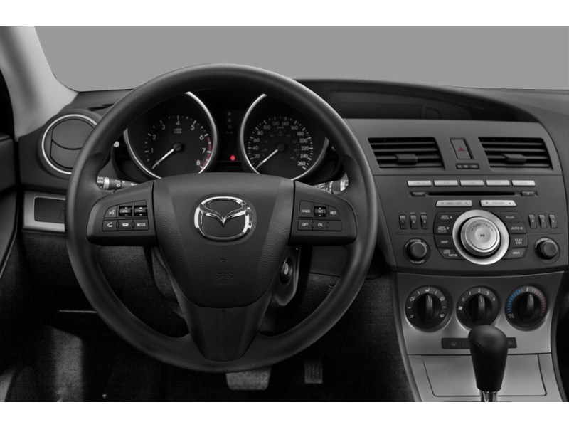 2010  Mazda3 4dr Sdn Auto GS Interior Shot 3