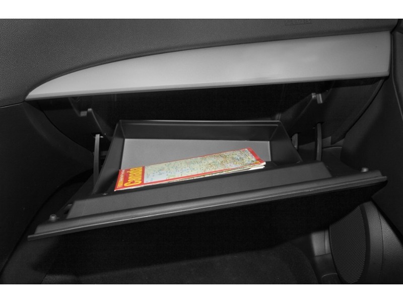 2010  Mazda3 4dr Sdn Auto GS Interior Shot 4