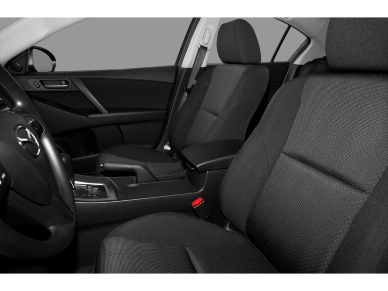 2010  Mazda3 4dr Sdn Auto GS Interior Shot 5