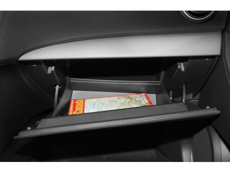 2010  Mazda3 Sport 4dr HB Sport Auto GX Interior Shot 4