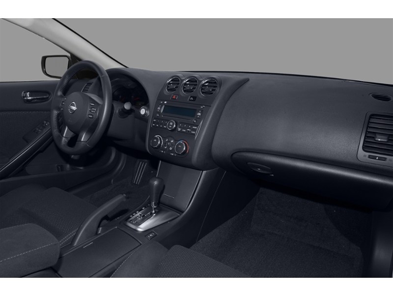 2010 Nissan Altima 2dr Cpe I4 CVT 2.5 S Interior Shot 1