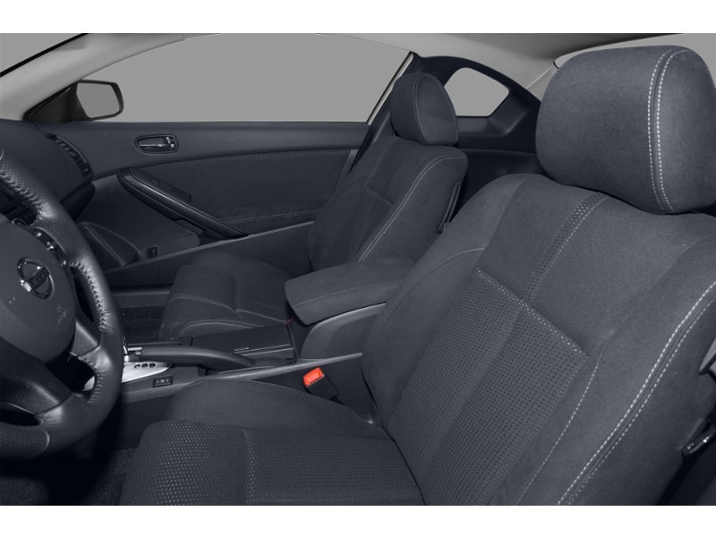 2010 Nissan Altima 2dr Cpe I4 CVT 2.5 S Interior Shot 5