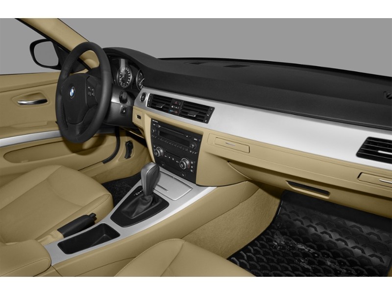 2011 BMW 328 4dr Sdn 328i xDrive AWD Classic Ed Interior Shot 1