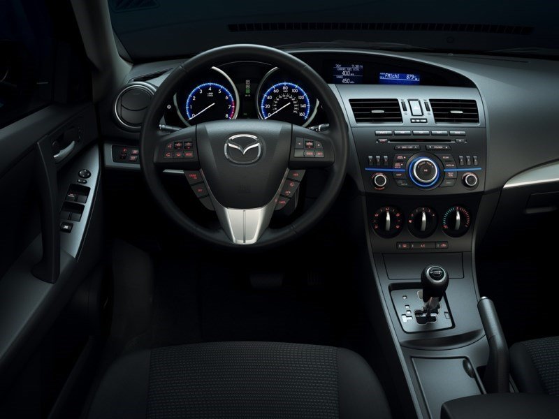 2013  Mazda3 GX (M5) OEM Shot 5