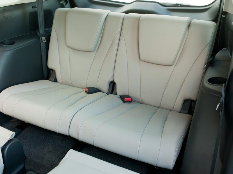 2016  Mazda5 GS (M6) OEM Shot 9