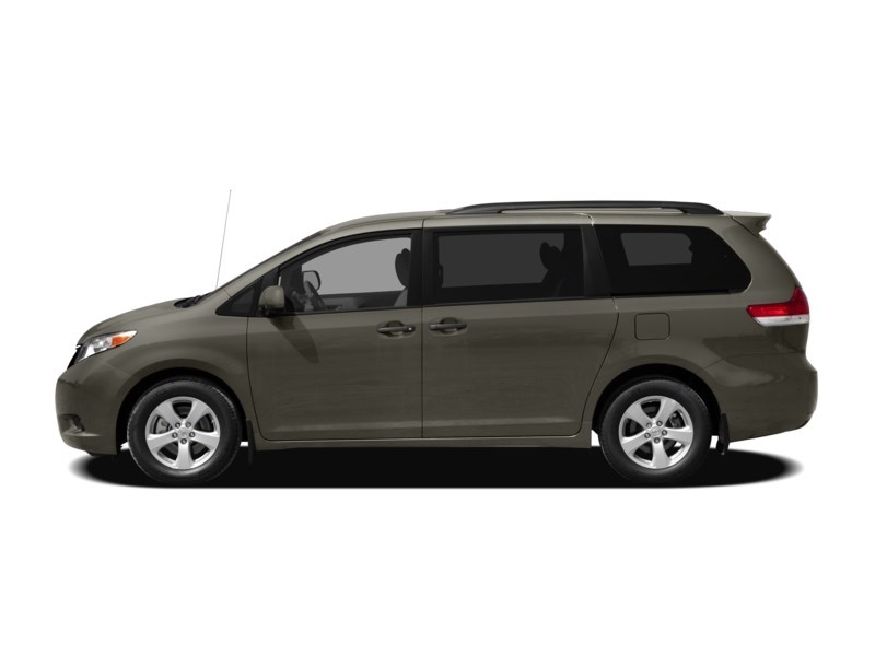 2012 Toyota Sienna 5dr V6 LE 8-Pass FWD Exterior Shot 7