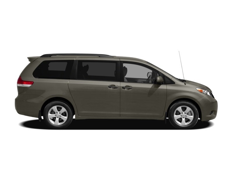 2012 Toyota Sienna 5dr V6 LE 8-Pass FWD Exterior Shot 11