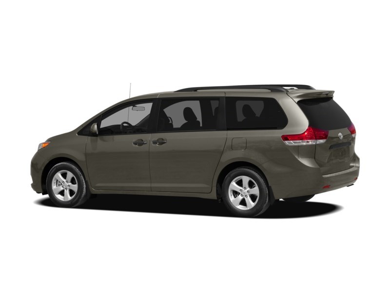 2012 Toyota Sienna 5dr V6 LE 8-Pass FWD Exterior Shot 13