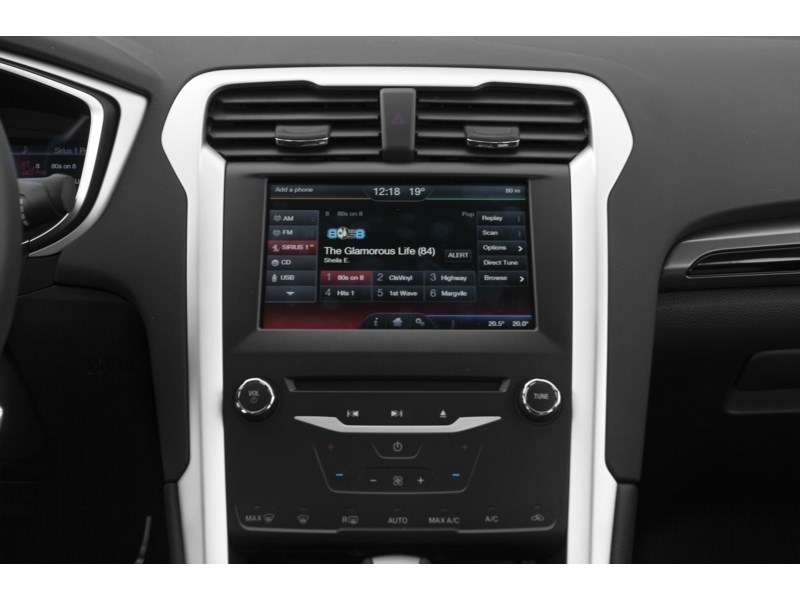 2013 Ford Fusion 4dr Sdn SE FWD Interior Shot 2