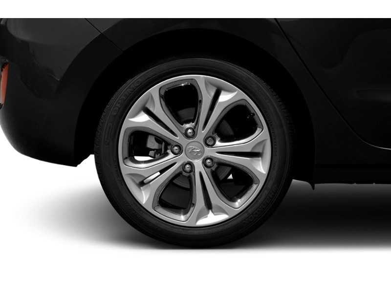 2014 Hyundai Elantra GT 5dr HB Man GLS Exterior Shot 5