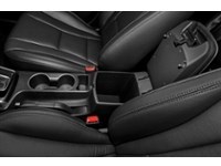 2013 Hyundai Elantra GT 5dr HB Man GLS Interior Shot 8