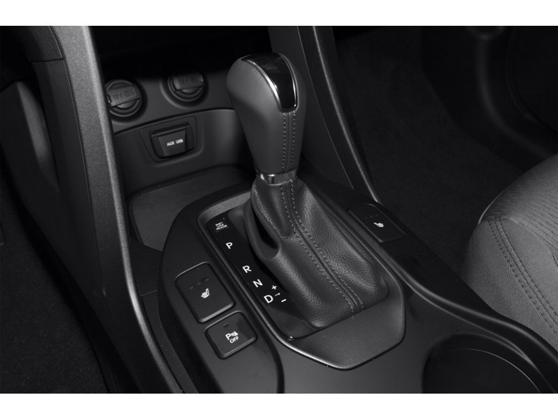 2013 Hyundai Santa Fe Sport FWD 4dr 2.4L Auto Exterior Shot 9