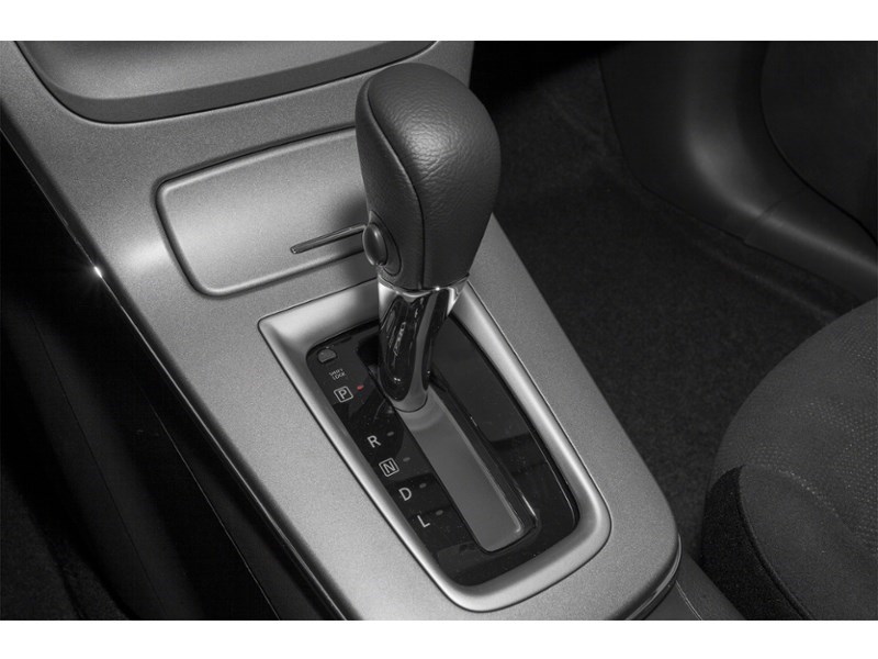2014 Nissan Sentra 4dr Sdn CVT S Exterior Shot 9