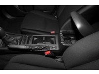 2013 Subaru Impreza 5dr HB CVT 2.0i Interior Shot 8