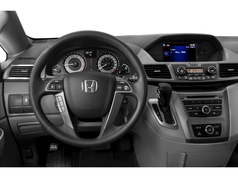 2015 Honda Odyssey 4dr Wgn SE Interior Shot 3
