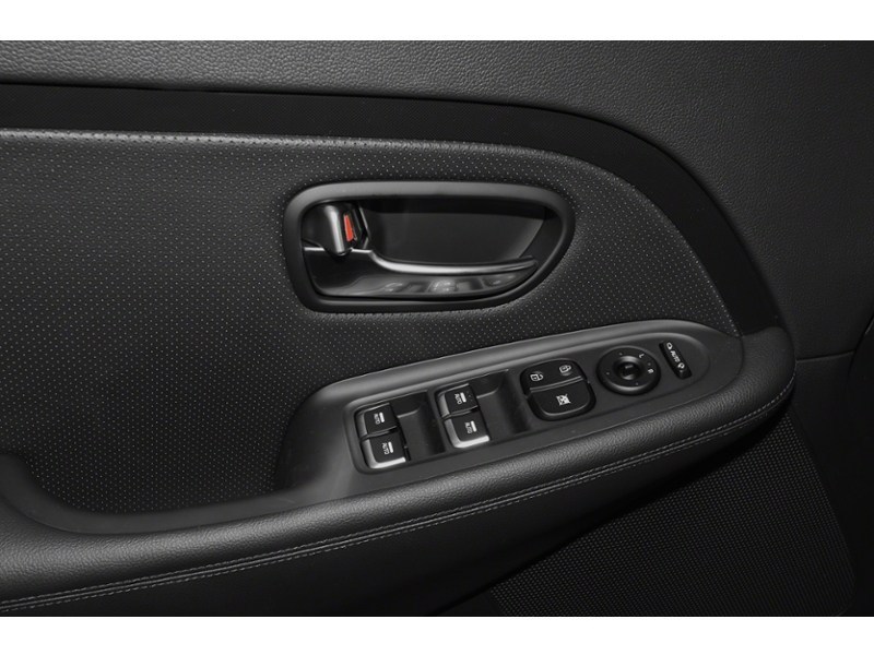 2014 Kia Rondo 4dr Wgn Auto EX Exterior Shot 11