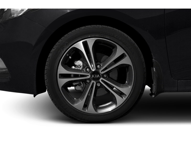 2014 Kia Forte 4dr Sdn Auto LX Exterior Shot 5