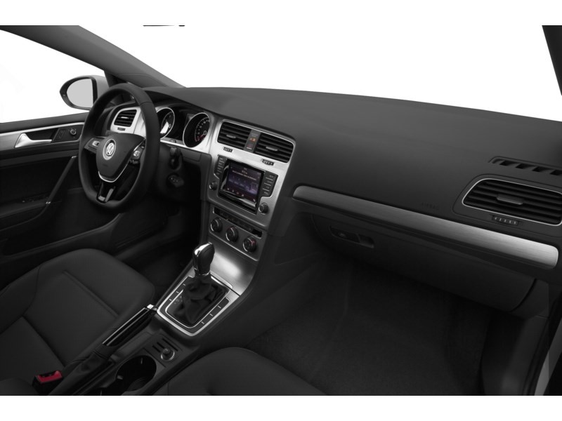 2016 Volkswagen Golf 1.8 TSI Trendline (A6) Interior Shot 1