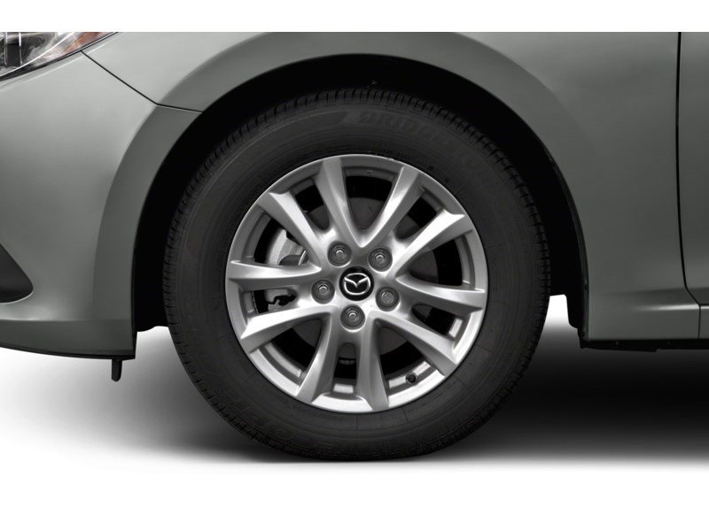 2016  Mazda3 Sport 4dr HB Sport Auto GS Exterior Shot 5