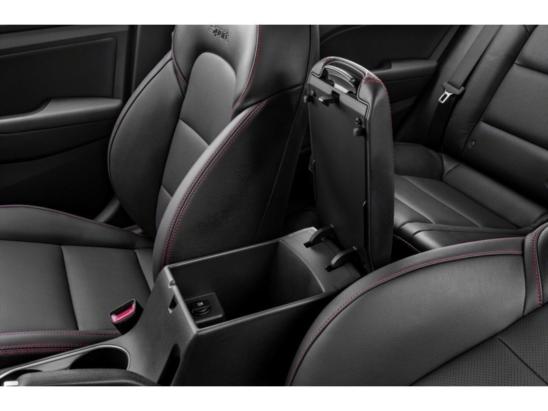 2018 Hyundai Elantra Sport Tech DCT Interior Shot 7