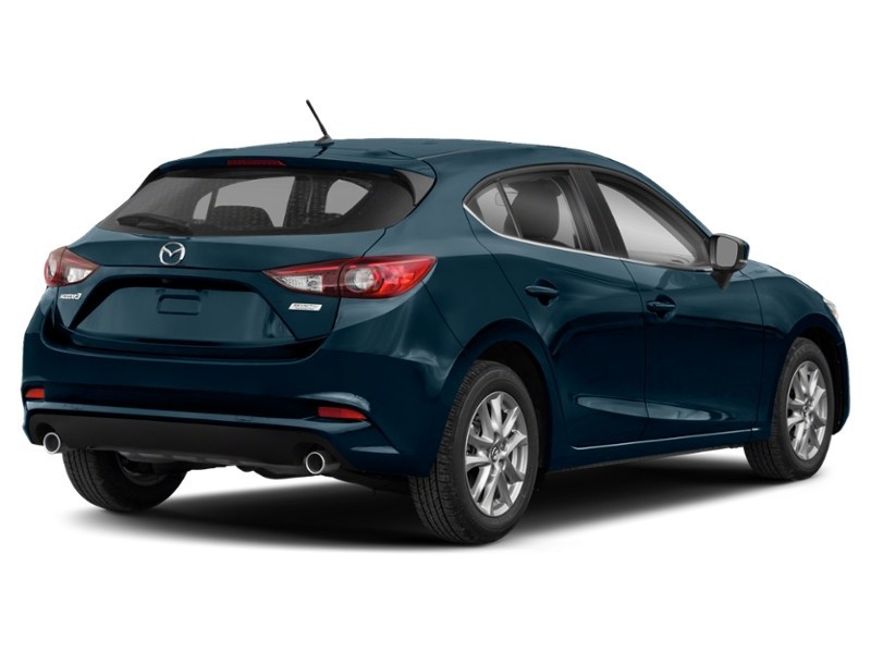 2018  Mazda3 Sport GS Manual Exterior Shot 2