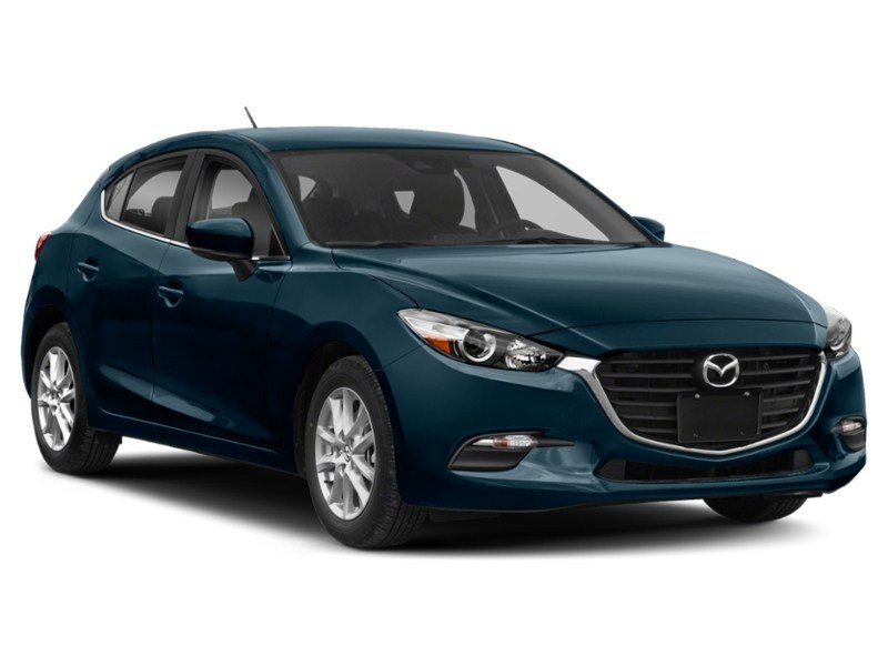 2018  Mazda3 Sport GS Manual Exterior Shot 9