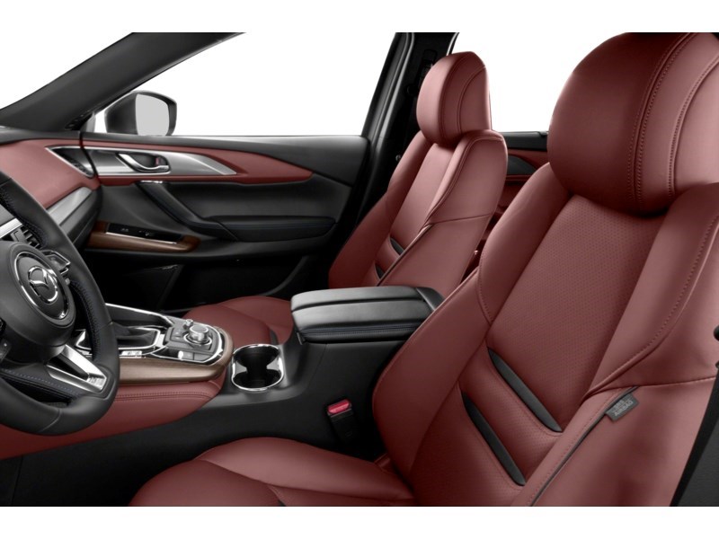 2018 Mazda CX-9 Signature AWD Interior Shot 4