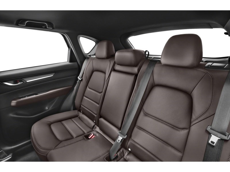 2022 Mazda CX-5 Signature AWD Interior Shot 5