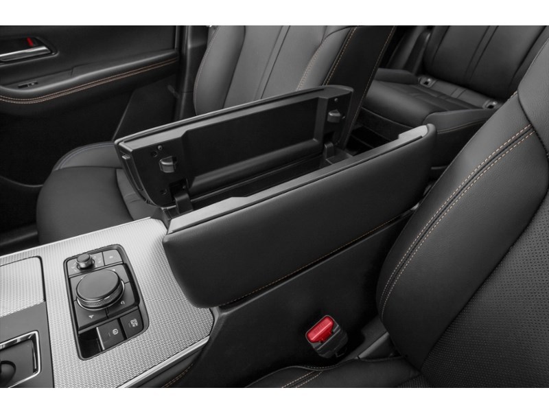 2024 Mazda CX-90 MHEV GT AWD Interior Shot 7