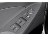 2013 Hyundai Sonata 4dr Sdn 2.4L Auto SE Exterior Shot 10