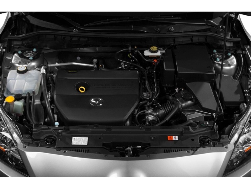 2013  Mazda3 Sport 4dr HB Sport Auto GS-SKY Exterior Shot 3