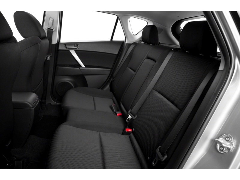 2013  Mazda3 Sport 4dr HB Sport Man GS-SKY Interior Shot 5