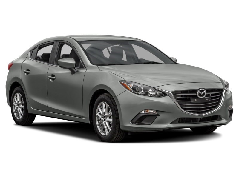 2014  Mazda3 4dr Sdn Auto GS-SKY Exterior Shot 9