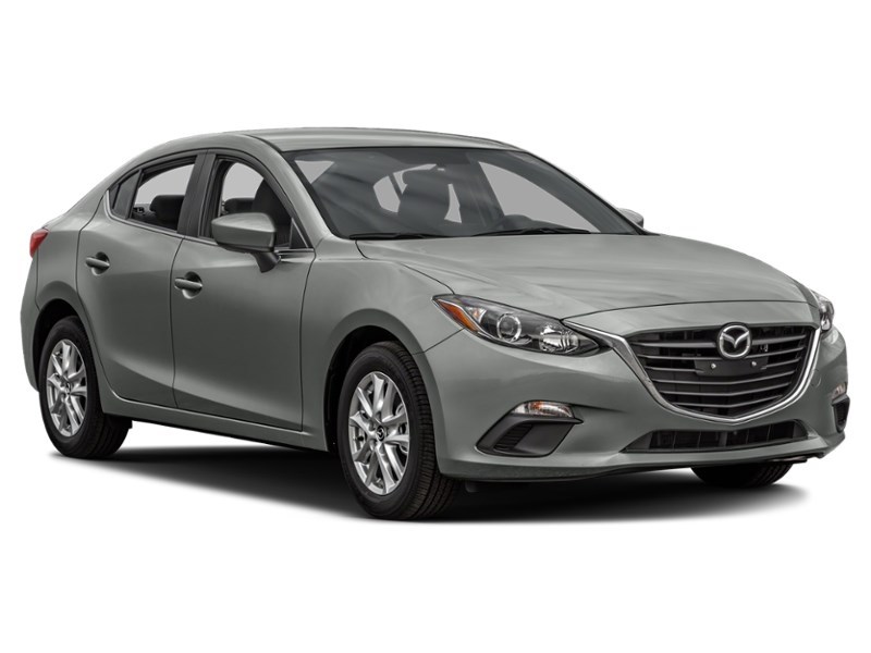 2015  Mazda3 4dr Sdn Auto GX Exterior Shot 9