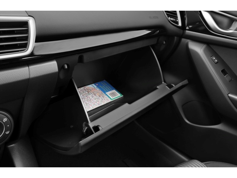 2014  Mazda3 4dr Sdn Auto GS-SKY Interior Shot 4