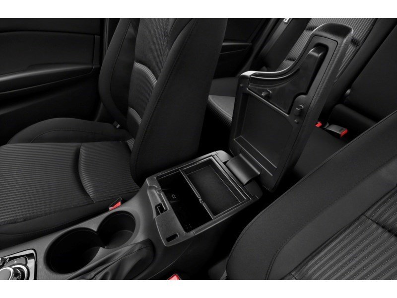 2014  Mazda3 4dr Sdn Auto GS-SKY Interior Shot 8