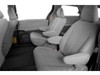 2014 Toyota Sienna 5dr LE 8-Pass FWD Interior Shot 5