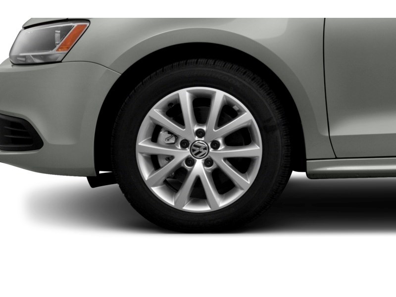 2014 Volkswagen Jetta 4dr 1.8 TSI Auto Comfortline Exterior Shot 5